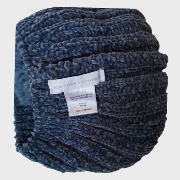 New York & Company Pom Beanie Blue Color Non Sized - Picture 2 of 7
